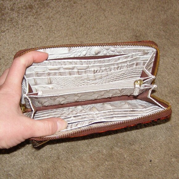 NEW Brahmin Suri Seashell Brando Leather Zip around Wallet Giftable - Picture 8 of 14